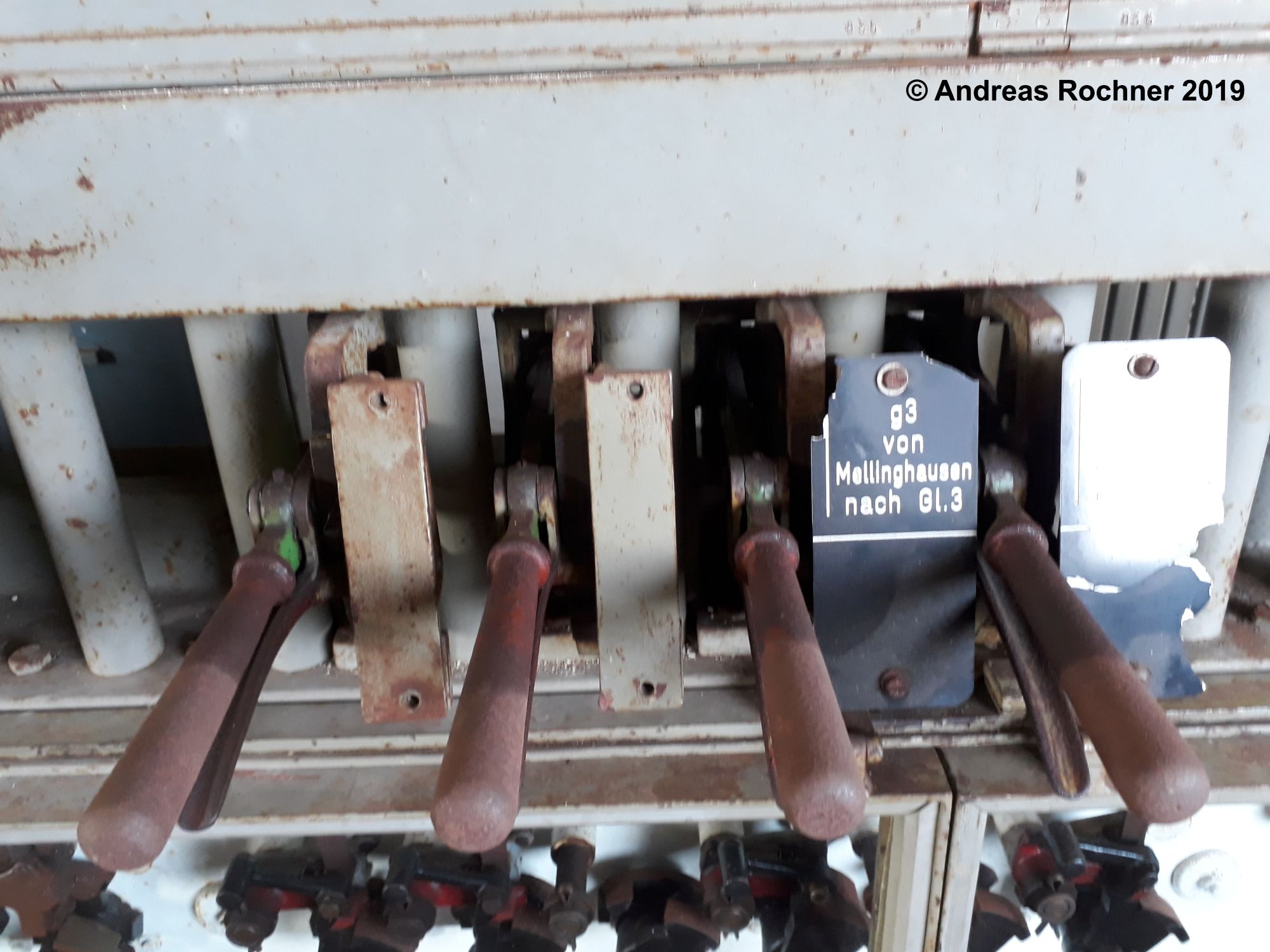 Festgerostete Fahrstraßenhebel am Blockkasten